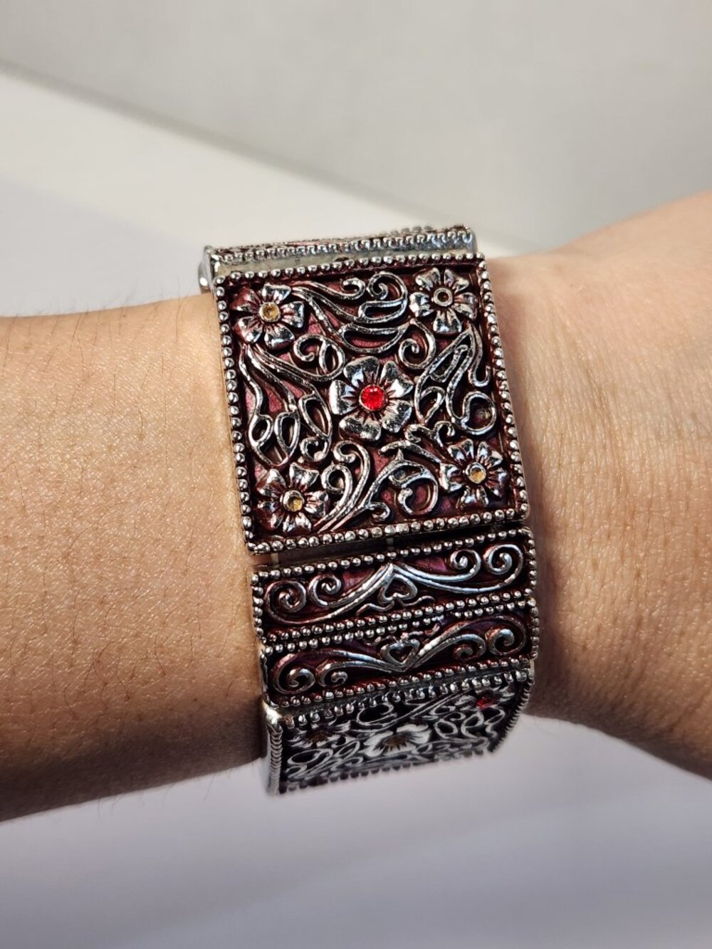 Vid! Silver-Tone Burgundy Floral Rhinestone Stretch Statement Bracelet